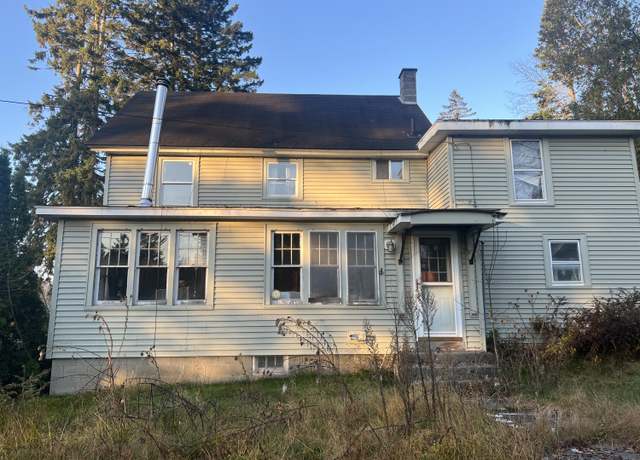 Property at 5618 State Route 28 N, Newcomb, NY 12852, 4 beds, 1 bath
