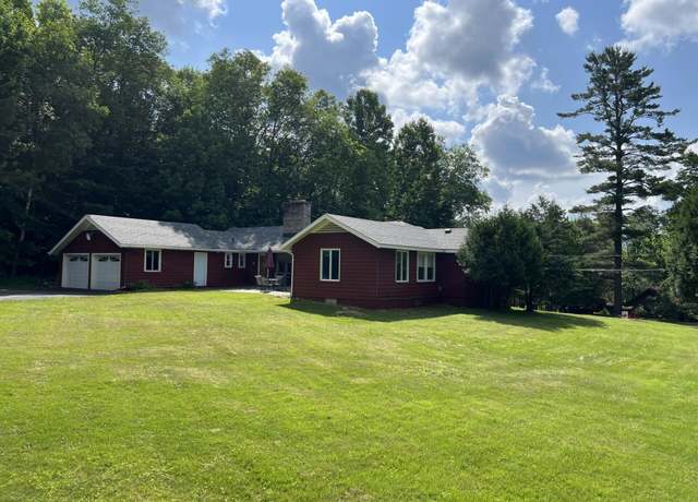 Property at 176 Glenwood Dr, Saranac Lake, NY 12983, 3 beds, 2.5 baths