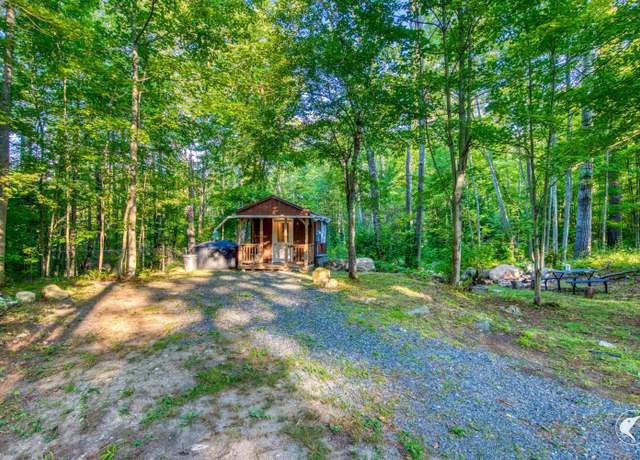 Property at 4719 Lincoln Pond Rd, Elizabethtown, NY 12932, 1 bed, 1 bath