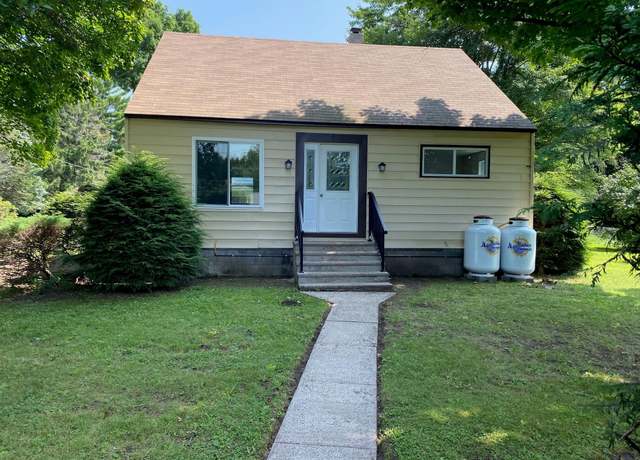 Property at 21 Sprague ST St, Malone, NY 12953, 4 beds, 1.5 baths