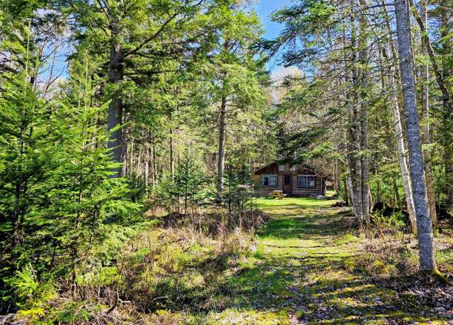 Property at 24 Oseetah Lake Rd, Saranac Lake, NY 12983, 1 bed