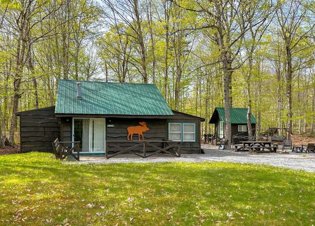 Property at 123 Mohawk Dr W, Old Forge, NY 13420, 2 beds, 1 bath