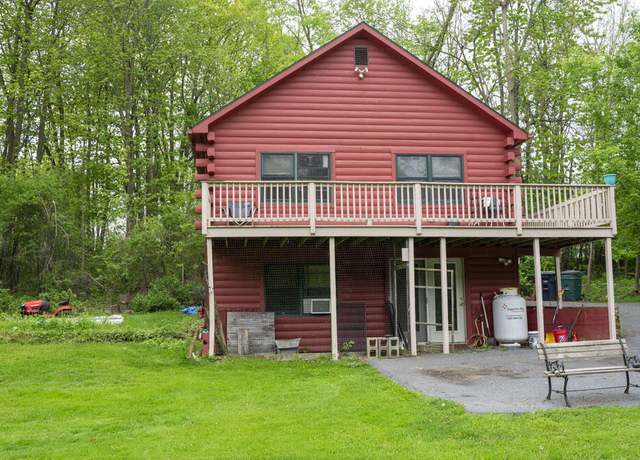 Property at 32 Fox Farm Road Rd, Plattsburgh, NY 12901, 3 beds, 2 baths