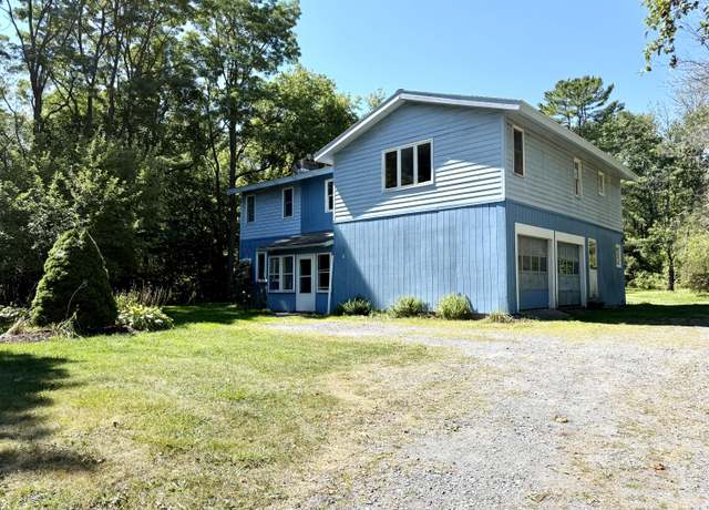 Property at 3971 State Route 9, Plattsburgh, NY 12901, 5 beds, 2.5 baths