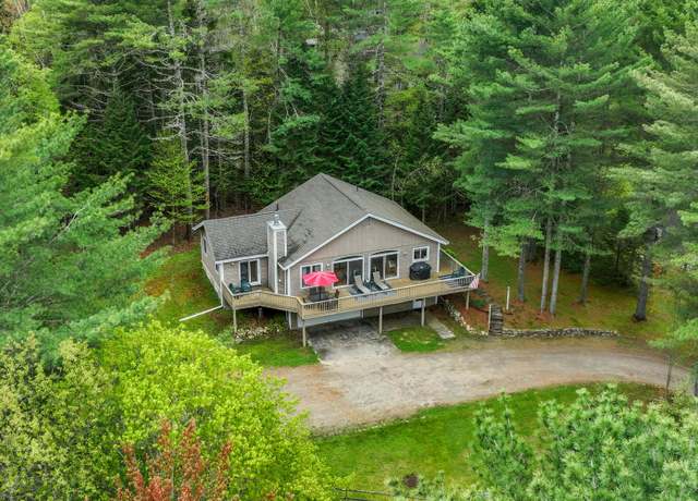 Property at 8 Fox Run Ln, Lake Placid, NY 12946, 4 beds, 2 baths