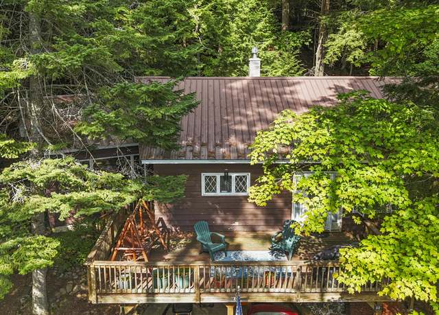 Property at 52 Bayside Dr, Saranac Lake, NY 12983, 2 beds, 1.5 baths