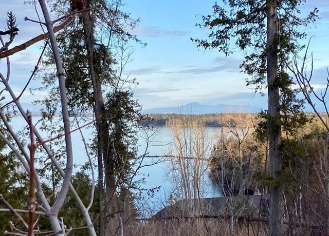 Property at 01 Woodcliff Dr, Plattsburgh, NY 12901