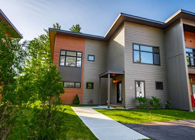Property at 28 Bowman Ln Unit 4, Wilmington, NY 12997, 3 beds, 3.5 baths