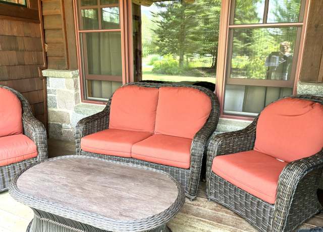 Property at 7 Whiteface Inn Lane Ln Unit 106 Int.9, Lake Placid, NY 12946, 1 bed, 1.5 baths
