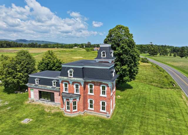 Property at 249 Point Rd, Willsboro, NY 12996, 5 beds