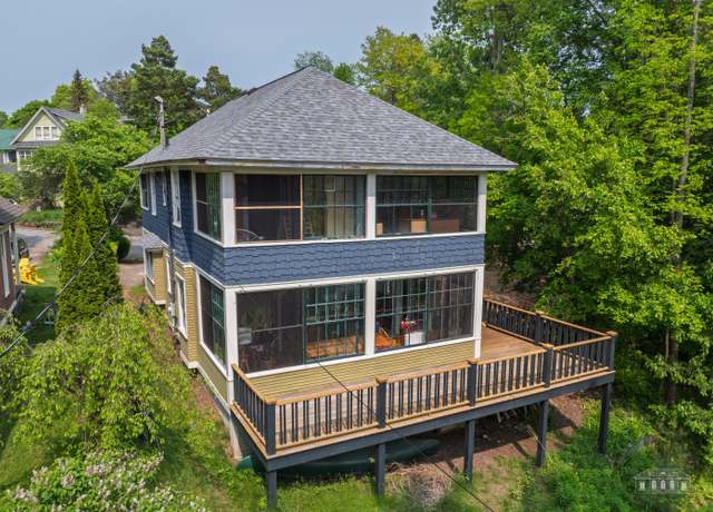 Property at 83 Shepard Ave Ave, Saranac Lake, NY 12983, 3 beds, 2 baths