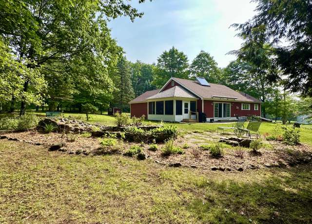Property at 26 Dougan Ln, Elizabethtown, NY 12932, 2 beds, 2 baths