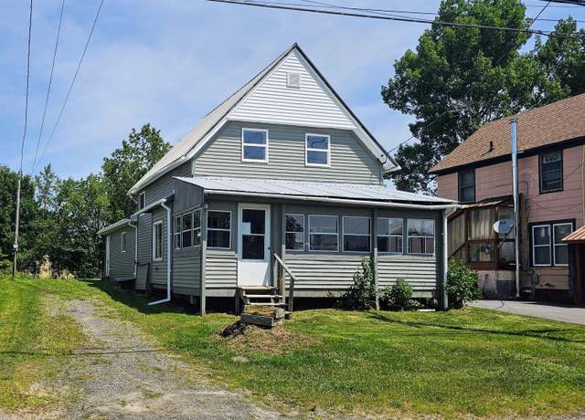 Property at 37 Waller St, Piercefield, NY 12973, 3 beds, 1 bath