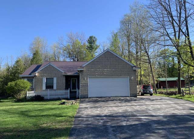 Property at 13 Brooks Bend Rd, Plattsburgh, NY 12901, 3 beds, 2 baths