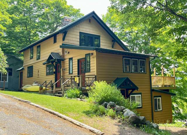 Property at 43 Woody Crest Rd, Saranac Lake, NY 12983, 3 beds, 3 baths