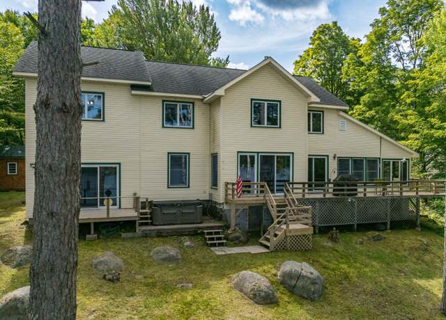 Property at 885 Deerland Rd, Long Lake, NY 12847, 7 beds, 3 baths