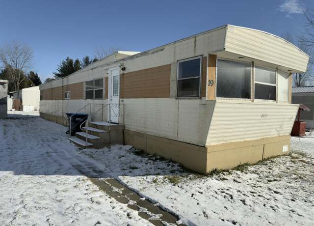 Property at 19 Hickory Street St, Plattsburgh, NY 12901, 2 beds, 2 baths