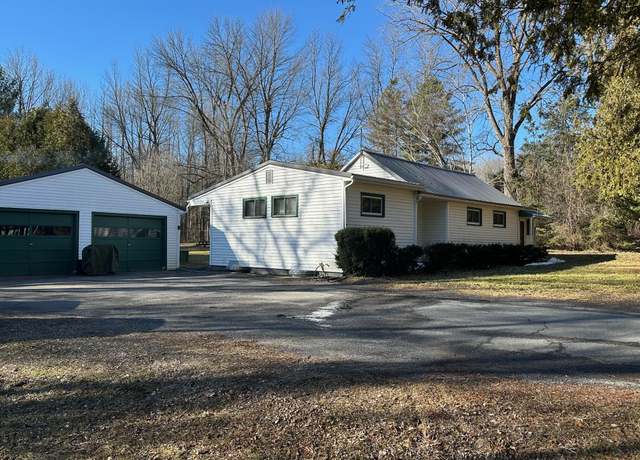 Property at 92 Arnold Rd Rd, Plattsburgh, NY 12901, 3 beds, 1 bath