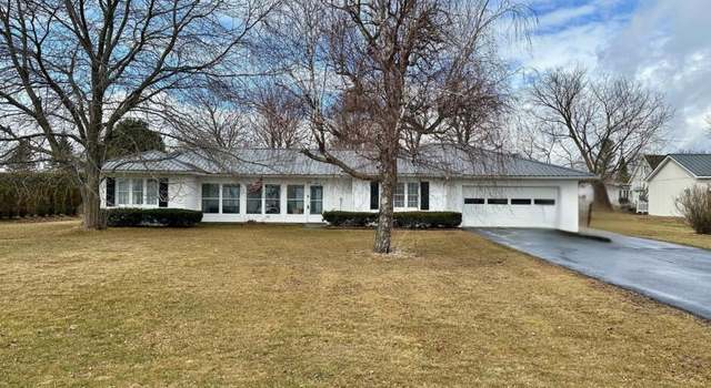 Photo of 328 Lake St, Rouses Point, NY 12979