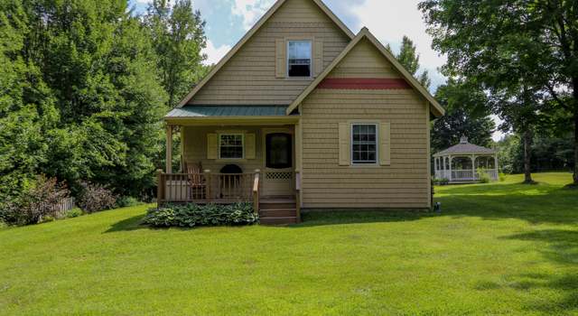 Photo of 9 Pine Crest Ln, Mooers Forks, NY 12959