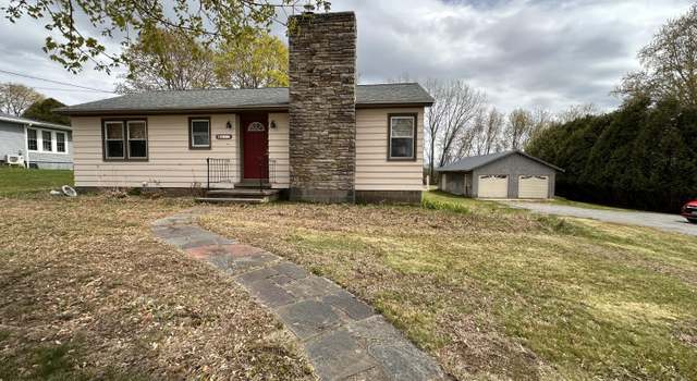 Photo of 677 Prospect St, Champlain, NY 12919