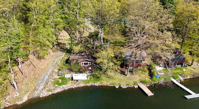 Photo of 35 Merrilee Ln, Keeseville, NY 12944