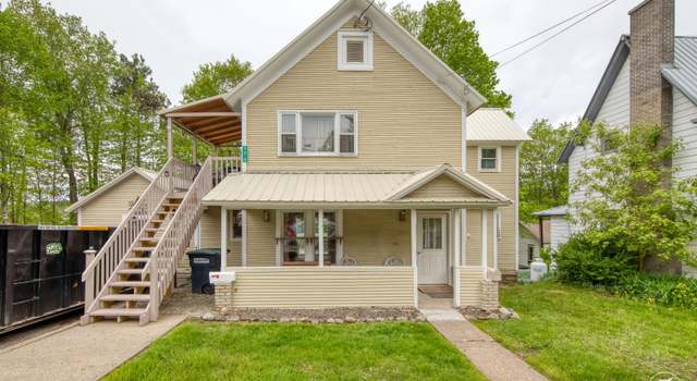 Photo of 98 Margaret St St, Saranac Lake, NY 12983