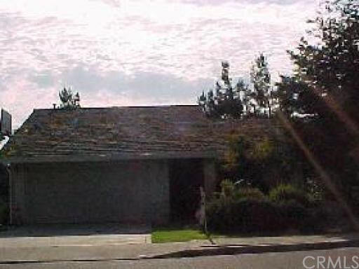 3131 Chestnut Dr