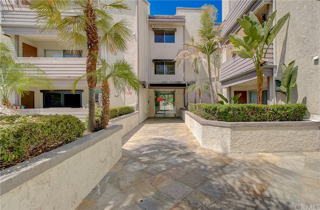 20253 Keswick St 105, CA 91306 MLS BB22149048 Redfin