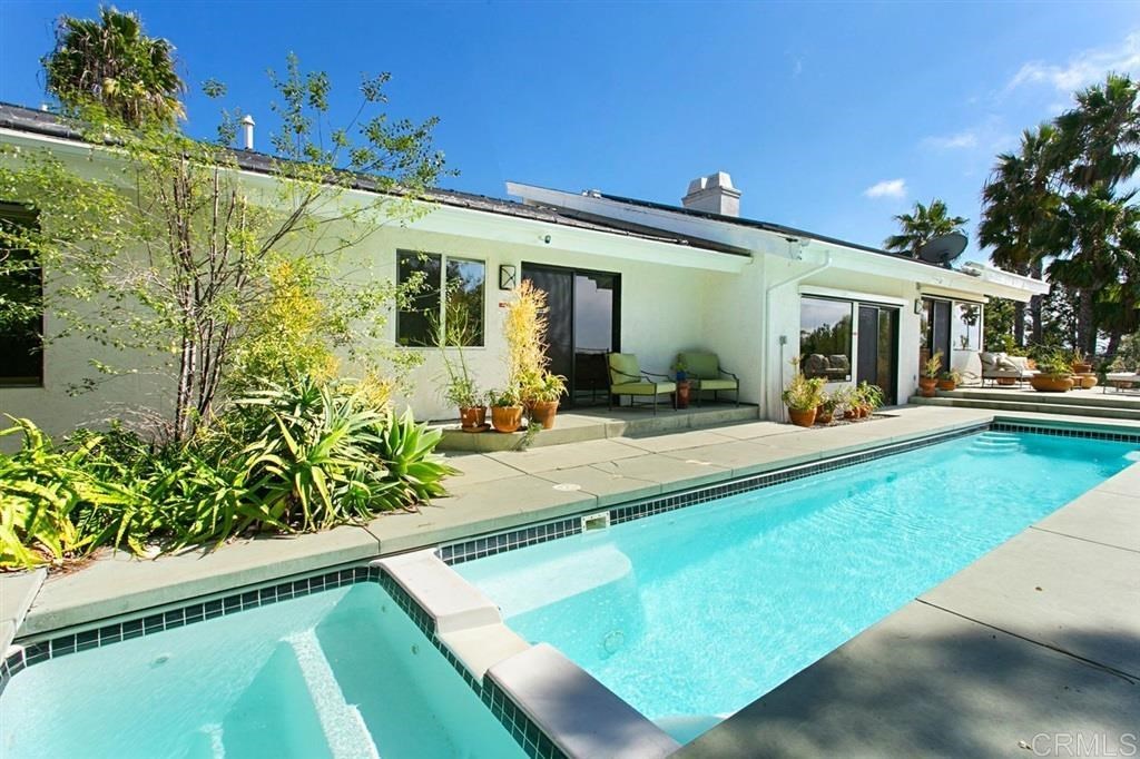 2024 CREST Dr, Encinitas, CA 92024 | MLS# 200000049 | Redfin
