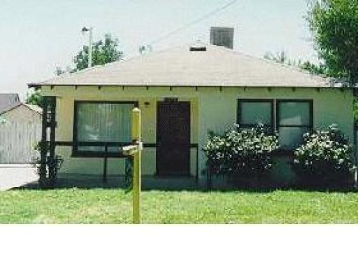 1678 Elm Ave