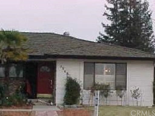 3082 Kansas Ave