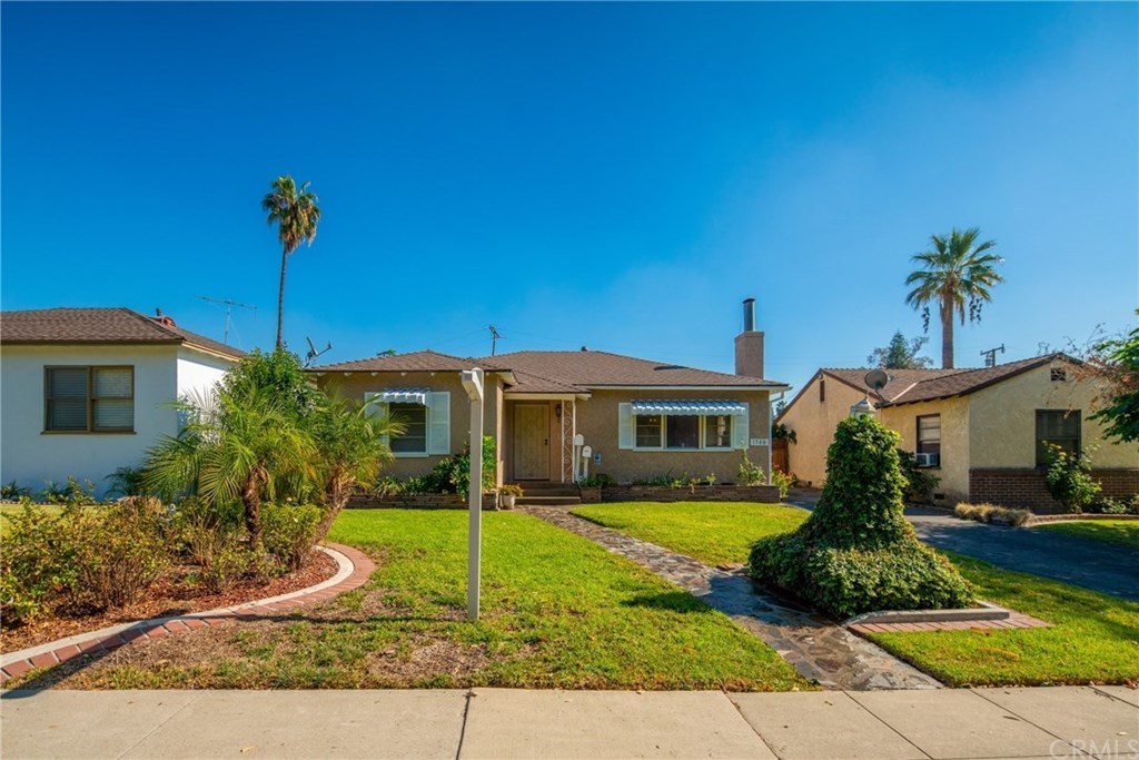 1580 N White Ave, Pomona, CA 91768 | Redfin - 2118 N White Ave Pomona Ca 91768