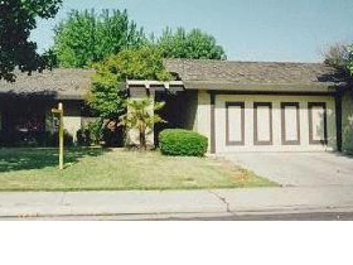 3437 Village Woods Dr