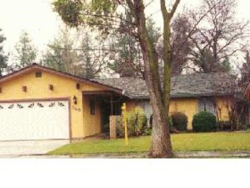 748 Hansen Ave