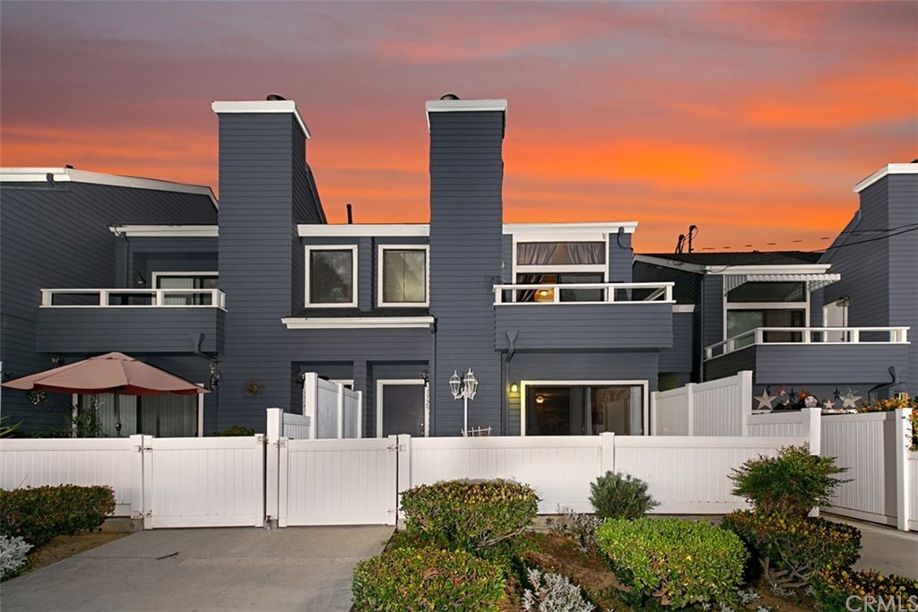 3325 N Crest Dr, Long Beach, CA 90807 MLS RS18261103 Redfin