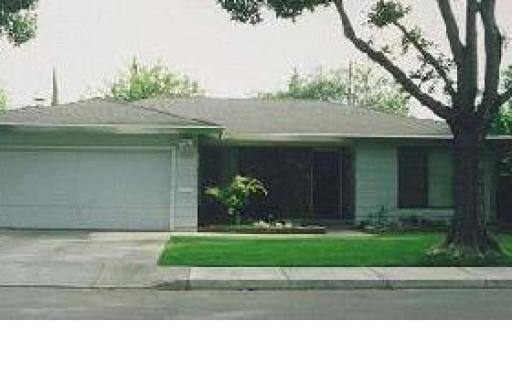 618 David Ct
