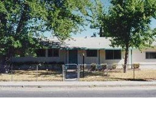 7018 Myrtle Ave