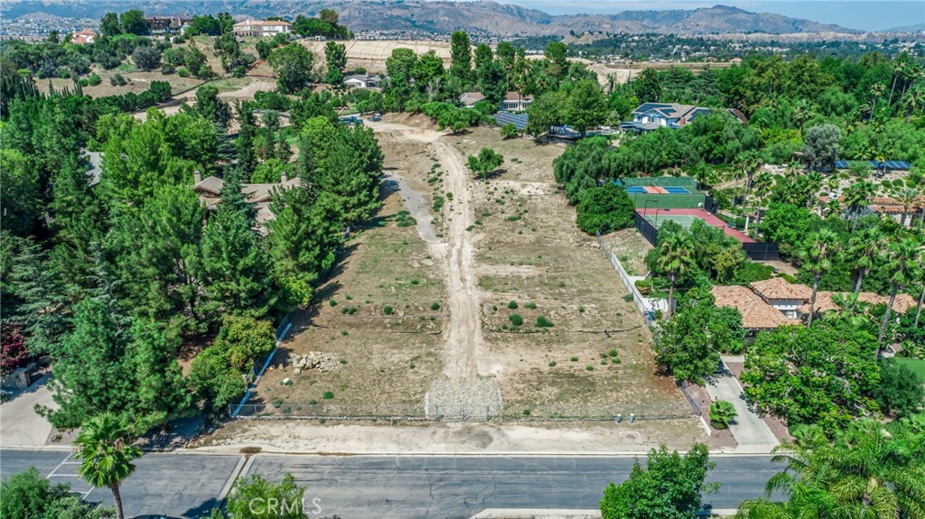 19950-northridge-rd-chatsworth-ca-91311-mls-sr23166145-redfin