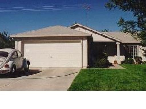 755 Ravenswood Dr