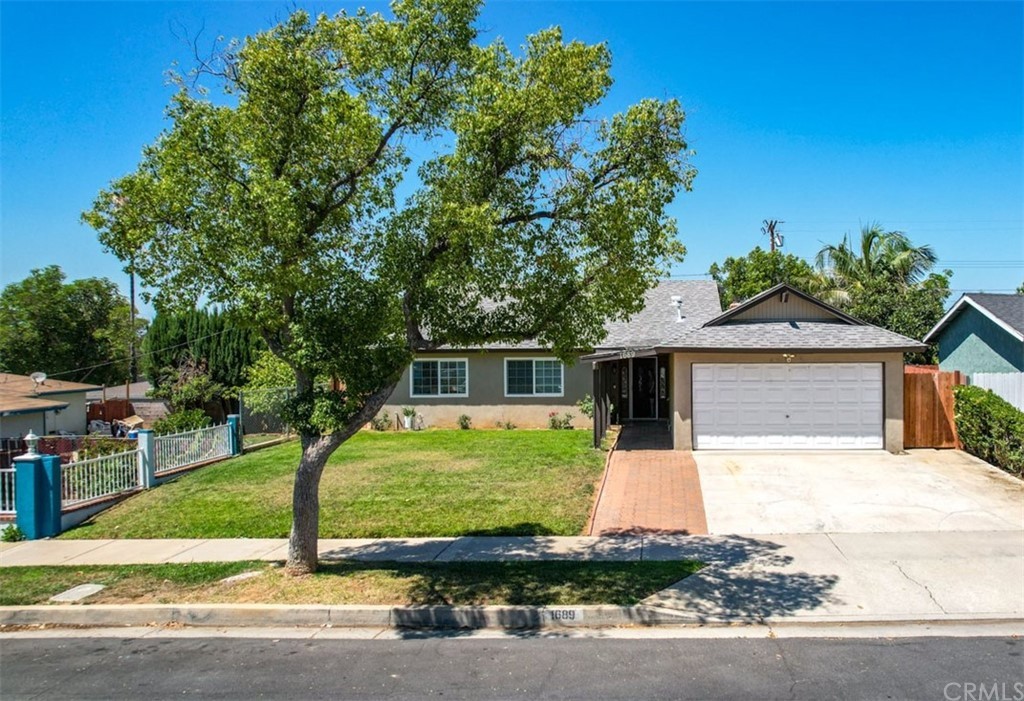 1689 Brentwood Dr, Corona, CA 92882 | MLS# CV22118163 | Redfin