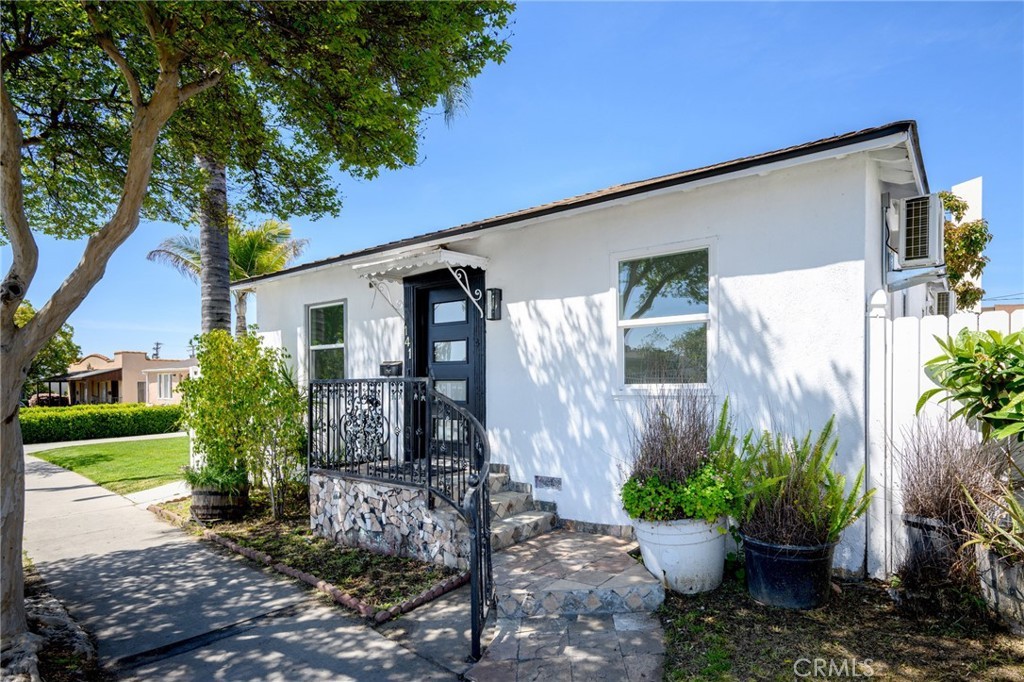 141 N Chevy Chase Dr, Glendale, CA 91206 MLS GD23094179 Redfin