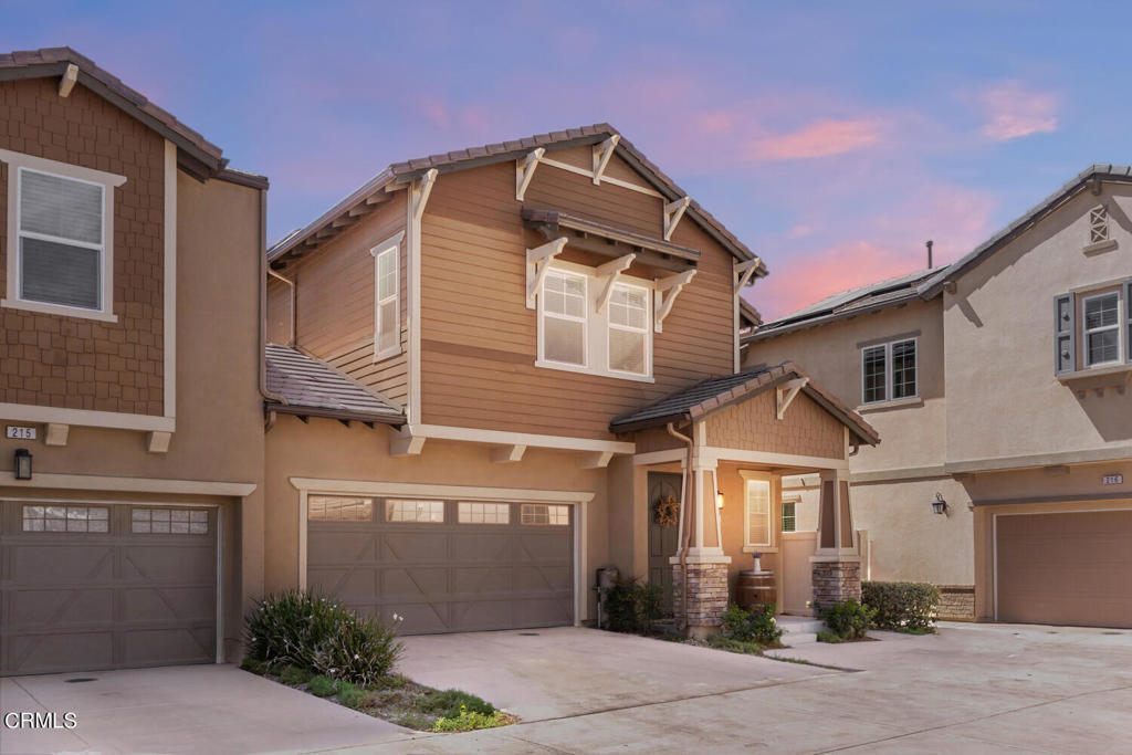 217 Stonegate Rd, Camarillo, CA 93010