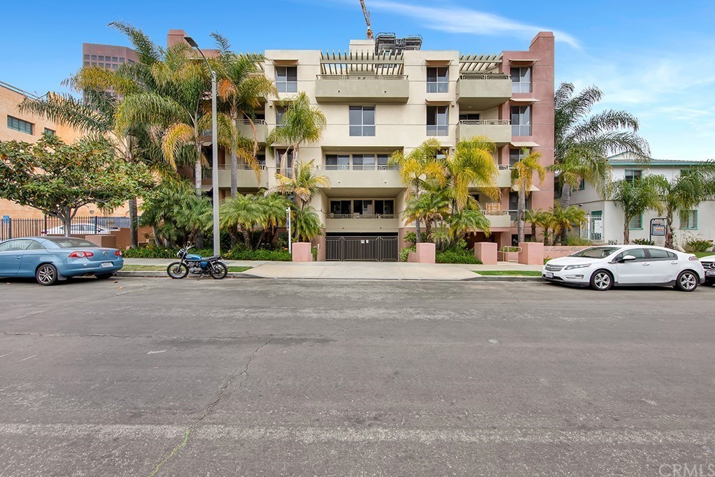 1222 S Westgate Ave #205, Los Angeles, CA 90025 | MLS# WS21099195 | Redfin