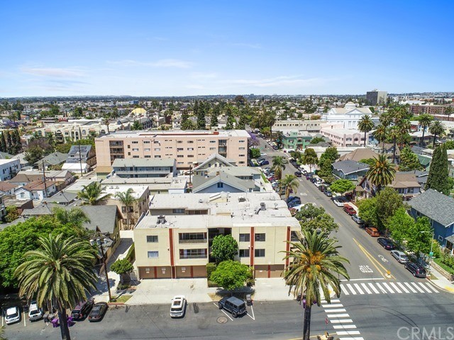 401 W 5th St Unit 2C, Long Beach, CA 90802 | MLS# RS21100228 | Redfin