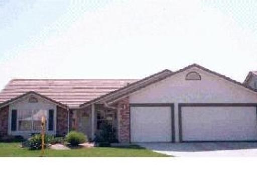 1220 Donna Dr