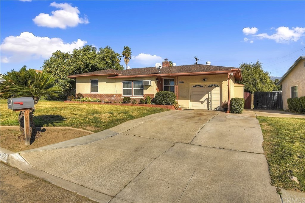 1222 W Lynwood Dr, San Bernardino, CA 92405 | MLS# IV20171273 | Redfin