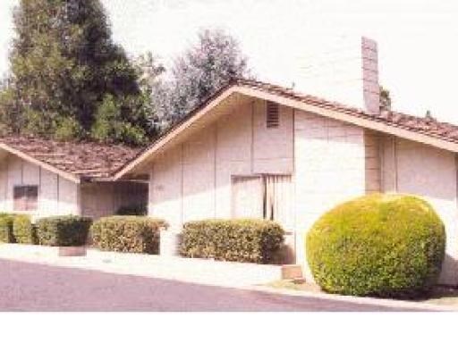2820 Oleander Ave