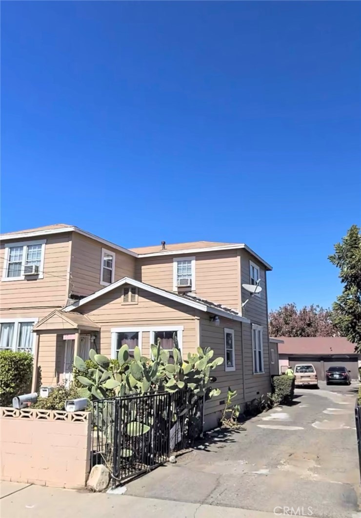 897 W Monterey Ave, Pomona, CA 91768 | Redfin - 2118 N White Ave Pomona Ca 91768