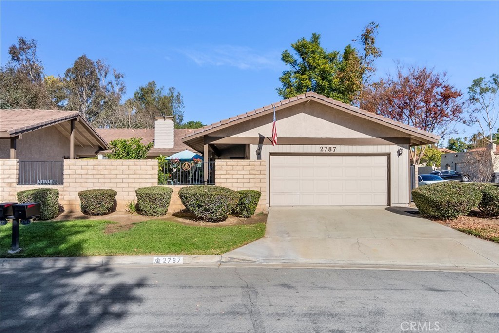 2787 Persimmon Pl, Riverside, CA 92506 | MLS# IV24004294 | Redfin